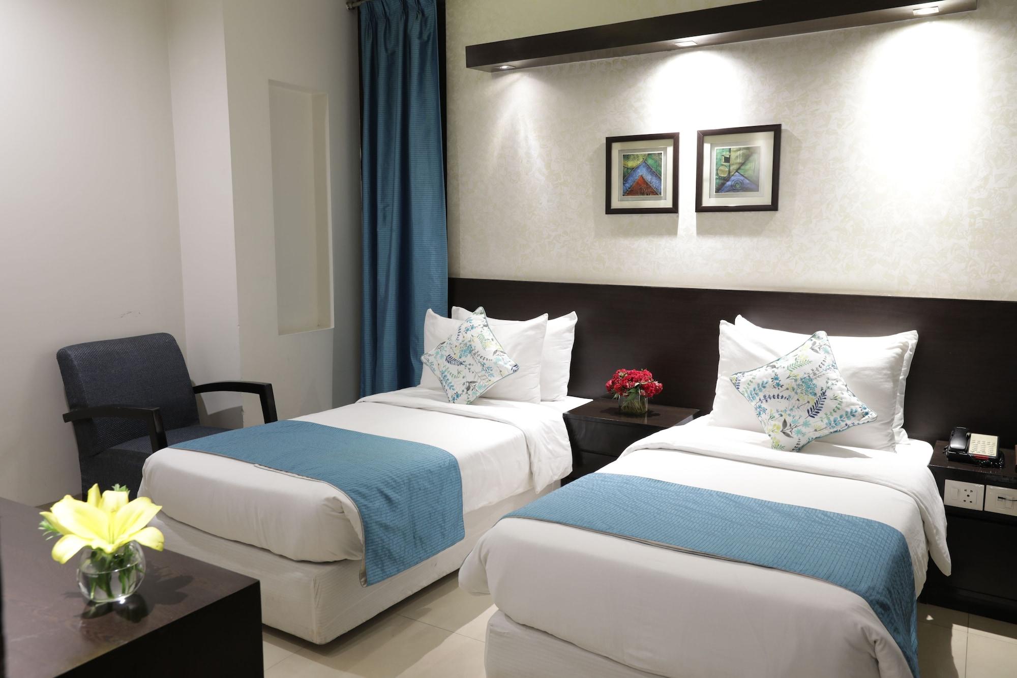 Rockland Hotel, C.R Park New Delhi Extérieur photo